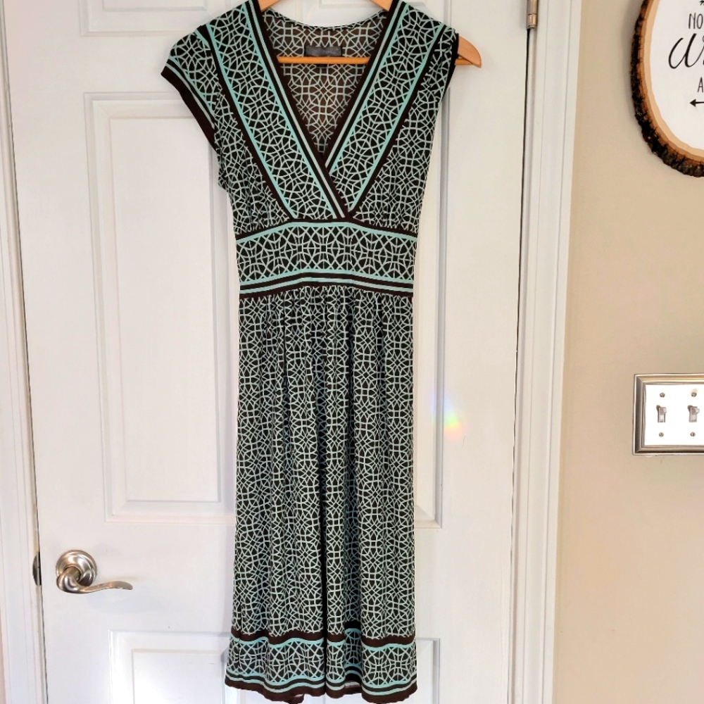 Casule Stretchy Flowy Brown & Teal Dress Size Medium
